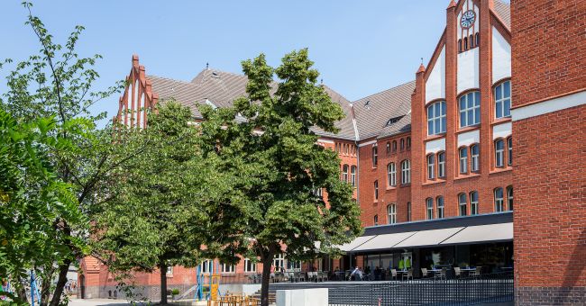 Terrasse der Jugendherberge Berlin Ostkreuz