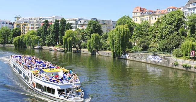 Schifffahrt auf der Spree – Jugendherberge Berlin Ostkreuz