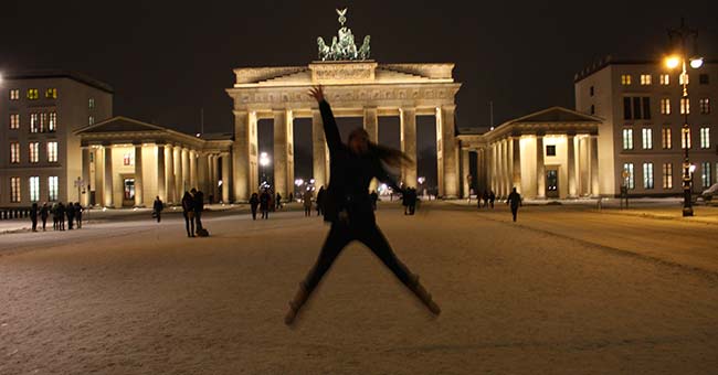 Action vor dem Brandenburger Tor -  Jugendherberge Berlin Ostkreuz