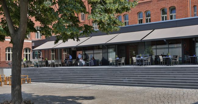 Terrasse der Jugendherberge Berlin Ostkreuz