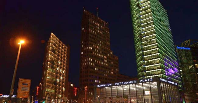 Potsdamer Platz - Jugendherberge Berlin Ostkreuz